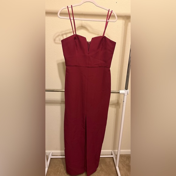 BCBGMAXAZRIA
Notched Strapless Gown - Picture 10 of 12